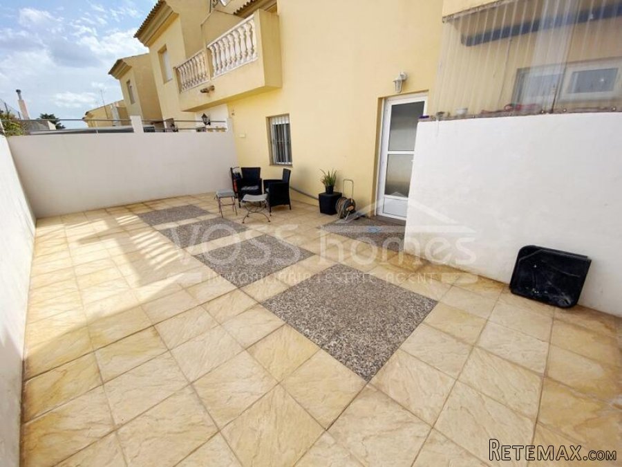 EXCLUSIVE LISTING TO VOSS HOMES - Large, bright & airey.. - 10