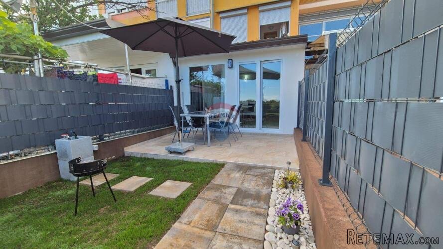 Istra , Novigrad - Okolica Novigrada stan u prizemlju
