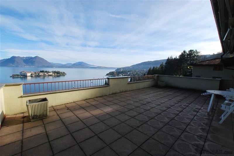 2 bedroom Apartment For Sale: Stresa,It..