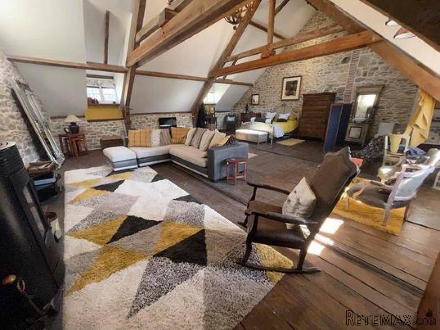 Corrèze (19) - A character property with a tower, offering.. - 2