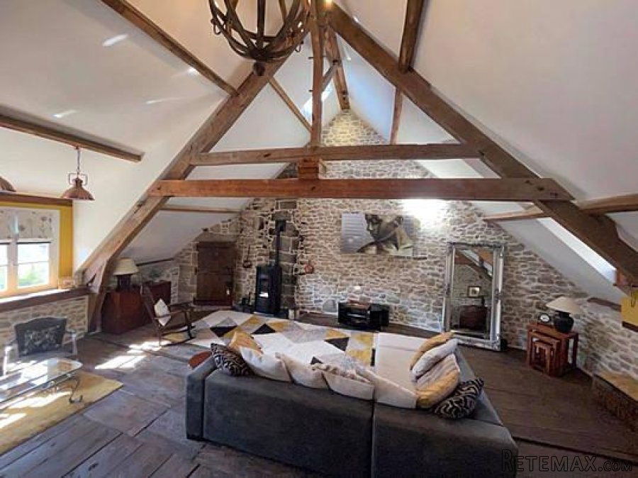 Corrèze (19) - A character property with a tower, offering.. - 3