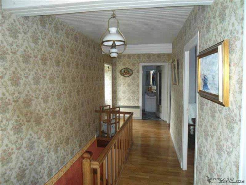 Stone House Of The Early 19th Century.. - 2