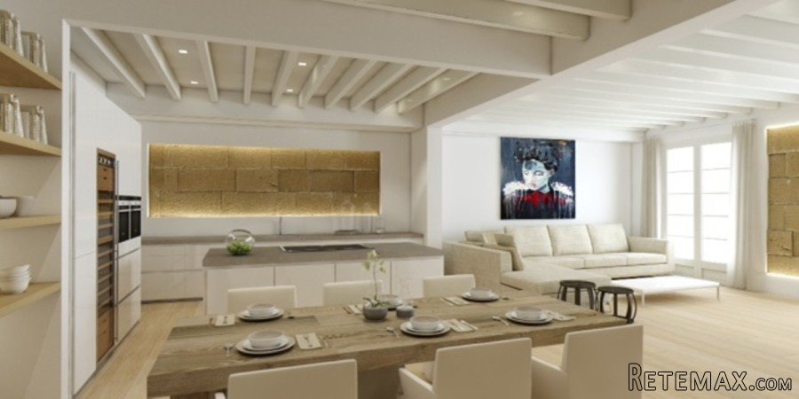 Completely decorated and refurbished apartment in a 19th..