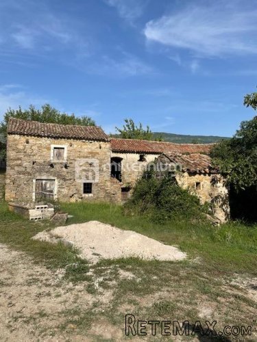 Istra, Labin, samostojeća starina, 170m2
