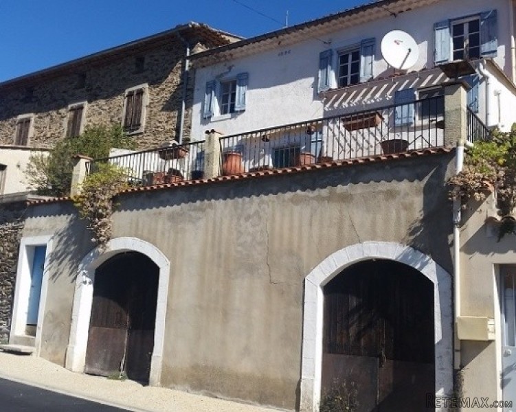 Charming Village House With 95 m2 Of..