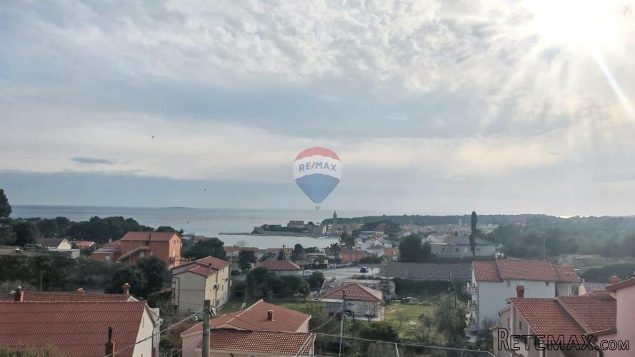 Rab, Banjol- dvosobni stan u prizemlju