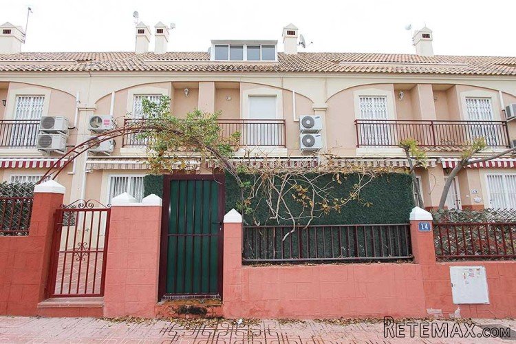 This triplex family home is located in La Florida in the..
