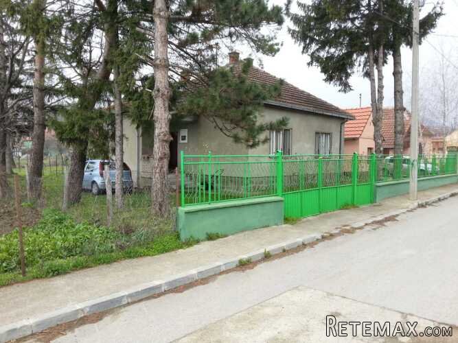 Kuca u centru Vrdnika