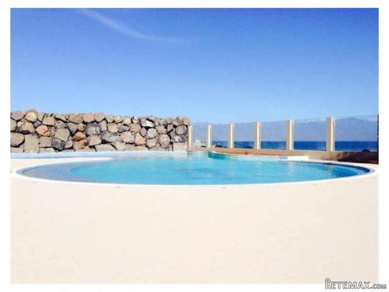 Sea Front Line Las Rochas 2 Beds