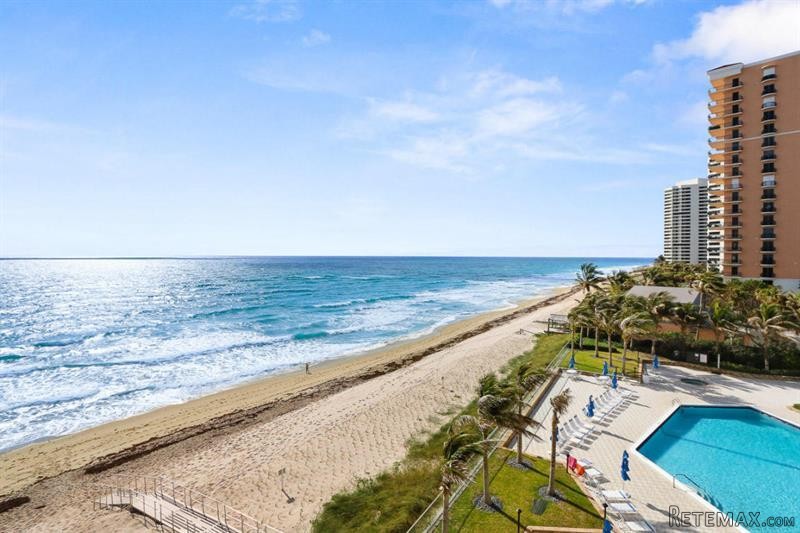 2 bedroom Residence For Sale: Singer.. - 2