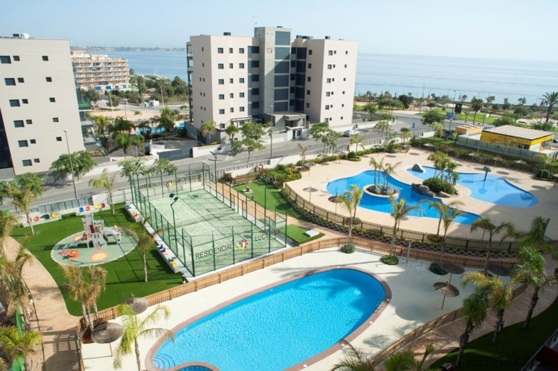 3 Bedroom Middle Floor Apartment