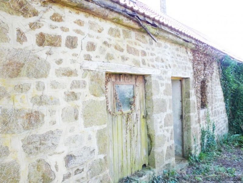 Barn to Renovate in Nice Setting - 2