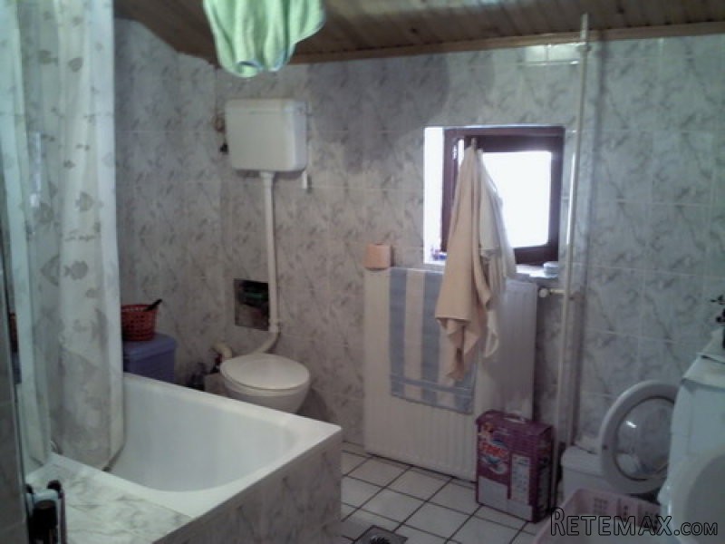 Prodajem kucu na Zvezdari,170 m2 - 2
