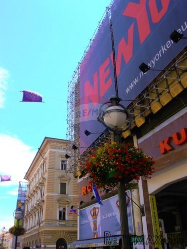 Rijeka, Centar - atraktivna trgovina za prodaju !