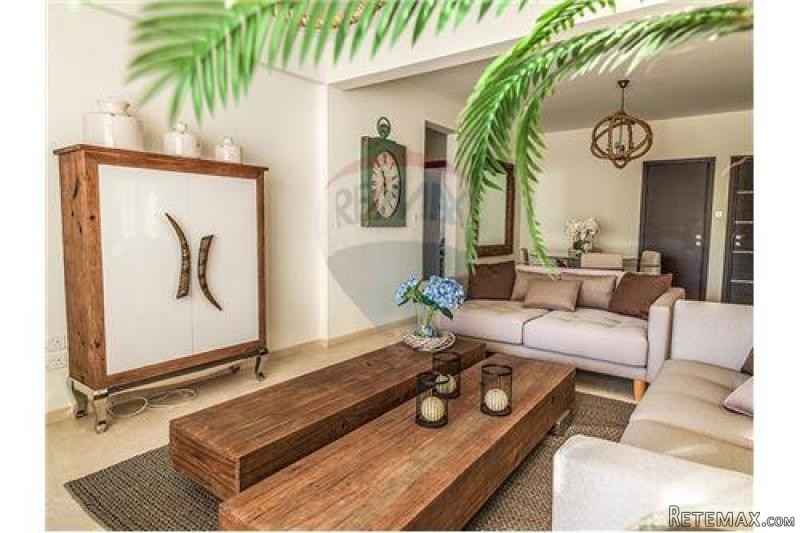 Condo/Apartment - For Sale -..