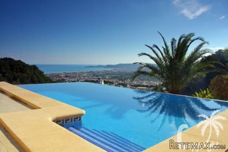 Beautiful villa with wonderful sea and panoramic views over..