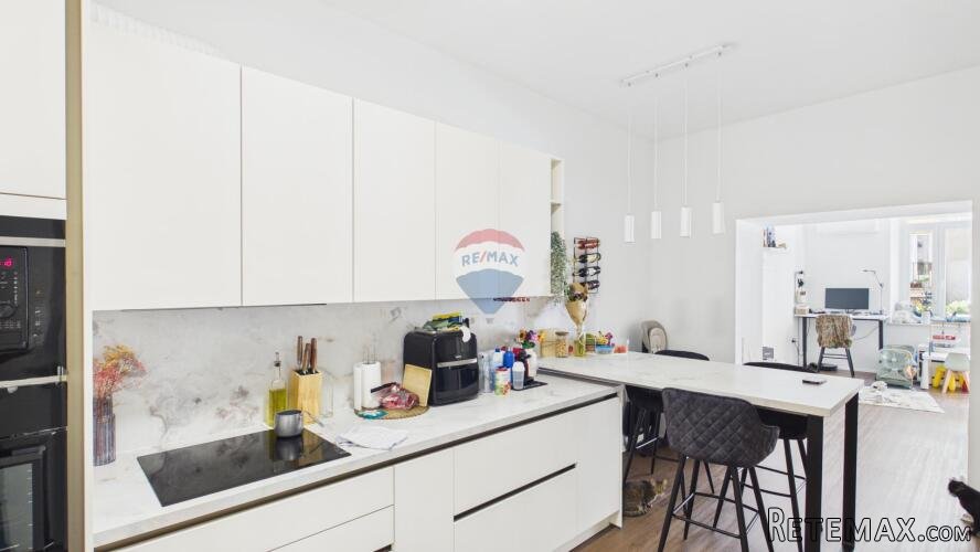 Rijeka, Centar, Luksuzno adaptiran stan, 65m2