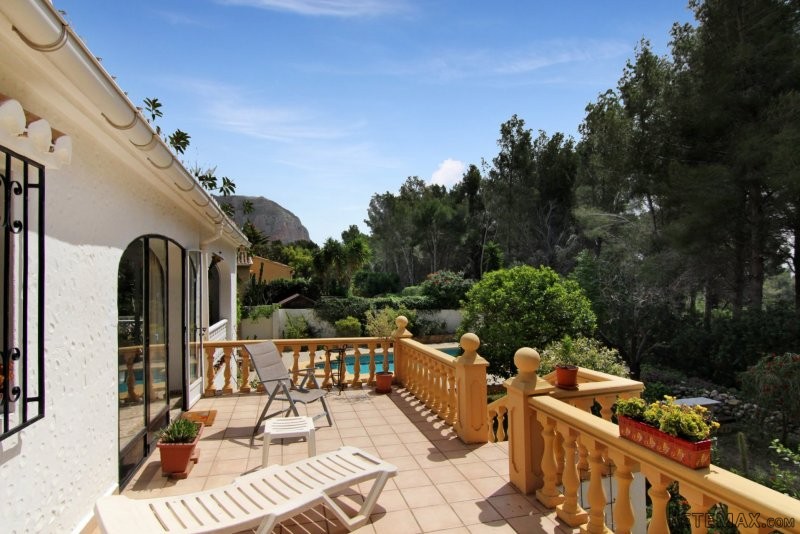 Villa on one level and flat plot, with.. - 2