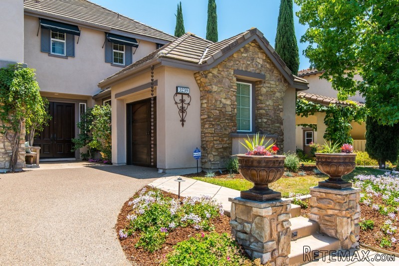 3239 Avenida Aragon - 2