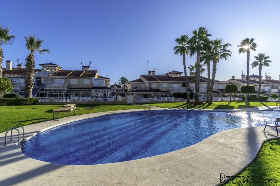 Casa adosada en Urbanización Zeniamar, Orihuela Costa... - 2