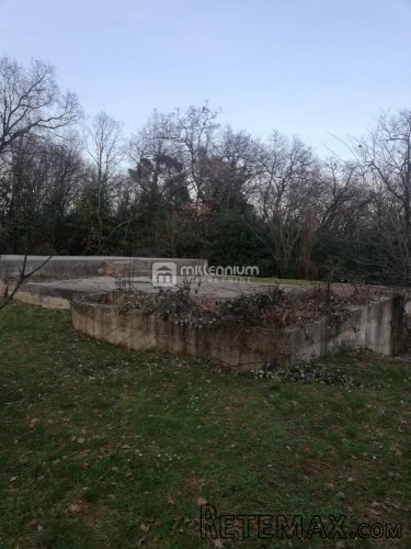 Ika, 733m2, zemljište sa započetom gradnjom - 2
