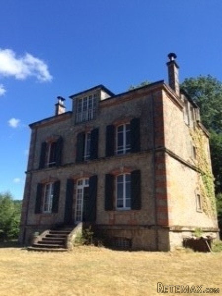 Stunning Manor House, Great Setting - 2