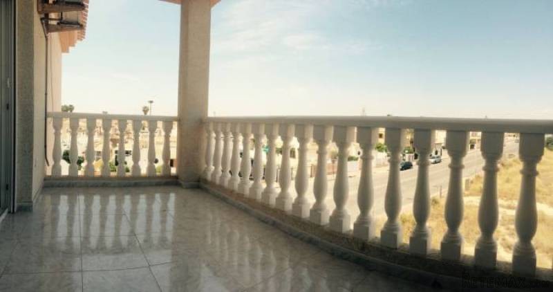 2 Bedroom 1 Bathroom Apartment In Playa.. - 2