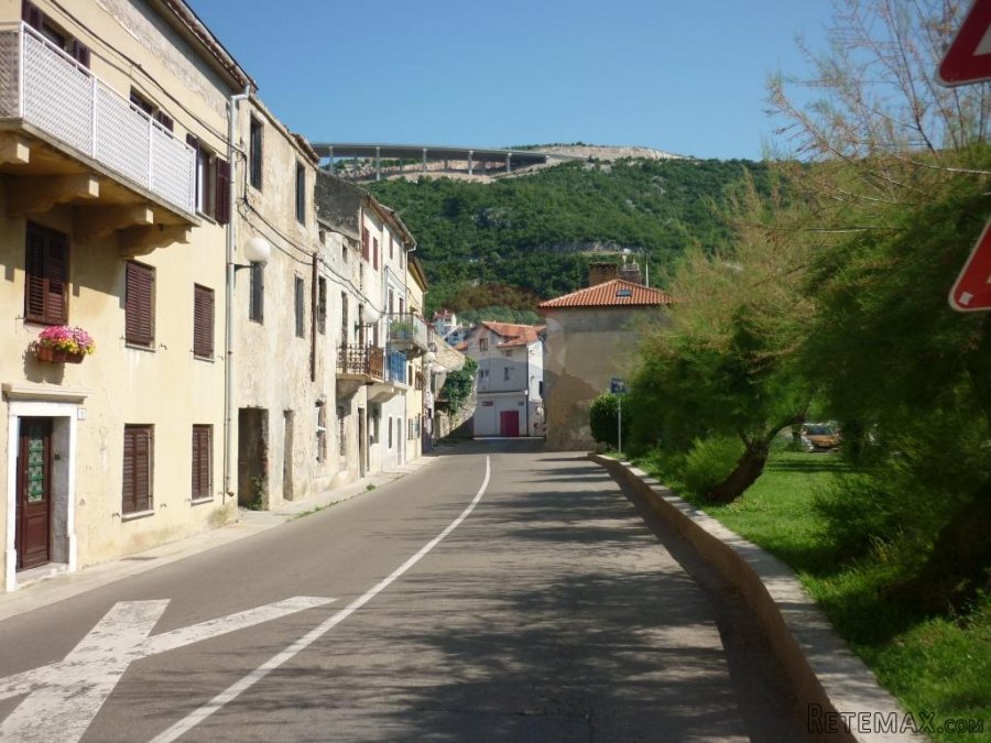 Bakar - centar, starina sa zemljištem 3100 m2