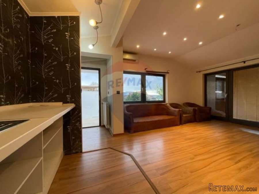 Kostrena, Doričići, kuća sa dva stana površine 162 m2 - 3