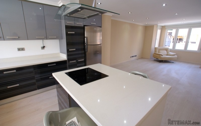Resale · Apartment · Spain · Costa Bl..