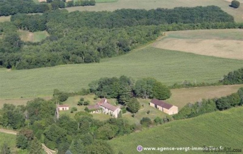 Superb Stone Property With No Near..