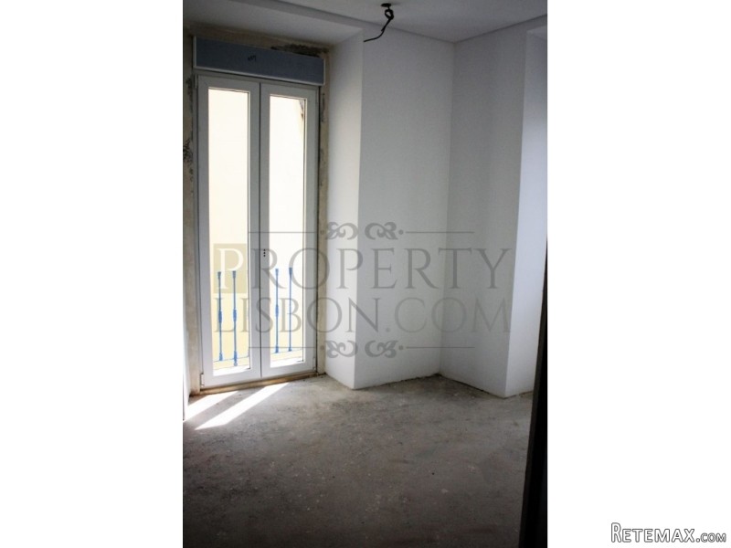 T2 Lisbon Apartment for Sale,Arroios.. - 2