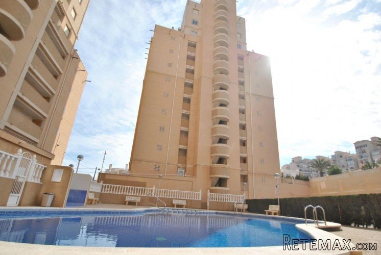 This beautifully located apartment is just 400 meters from..