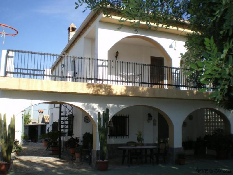 5 bedroom villa with pool (Ref. PV17012) - 2