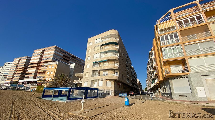 Planta baja (Elevada) Año Construcción: 200050 m² de Vi..