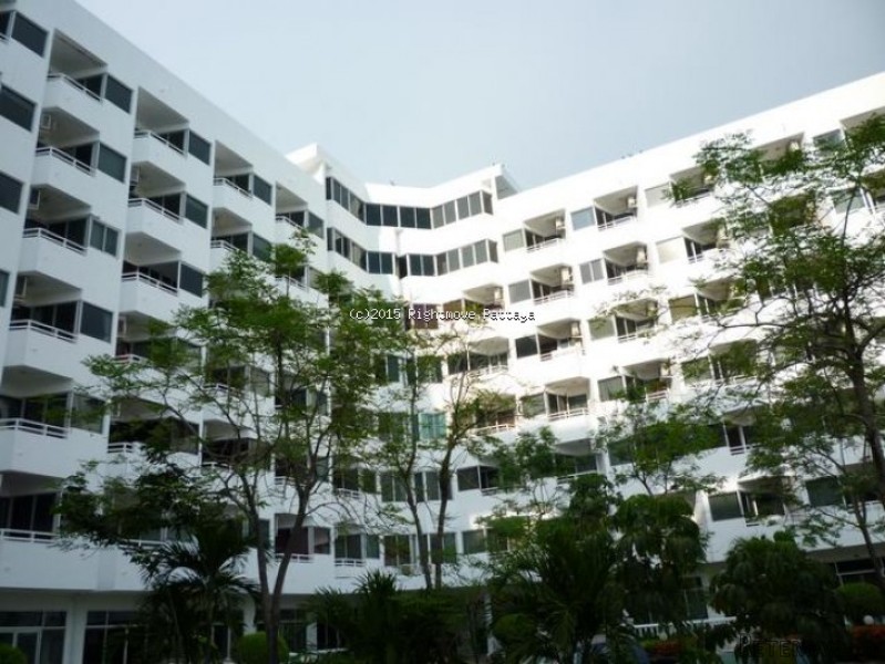 2 Bedroom Condo for sale in Na Jomtien..