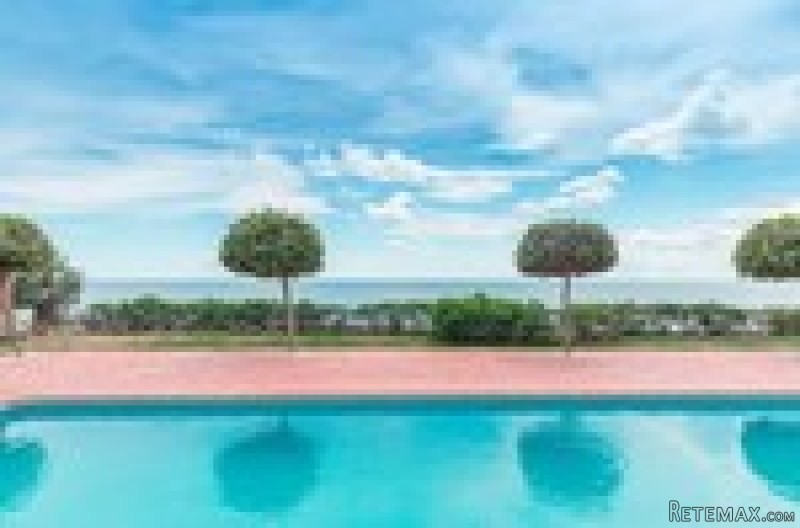 5 Bedrooms - Villa - Malaga - For Sale