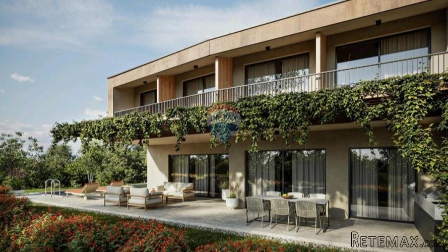 Poreč- Moderna kuća novogradnja s bazenom