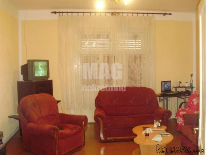 Prodajem Kuću,Sremski Karlovci - 2