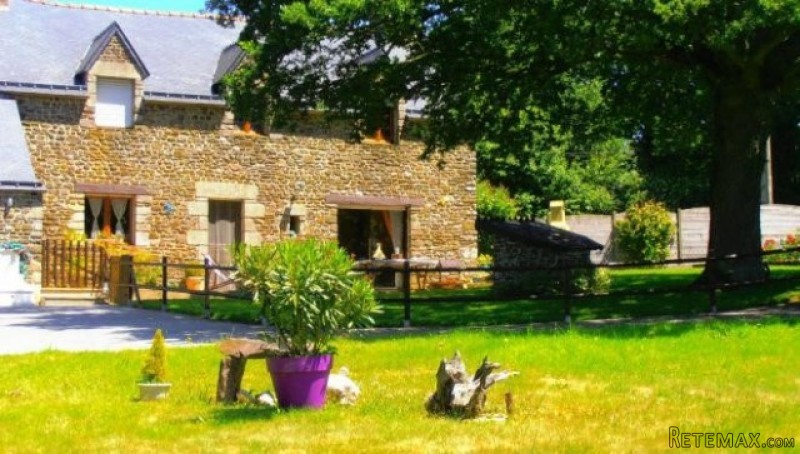 Character property in enclosed grounds..