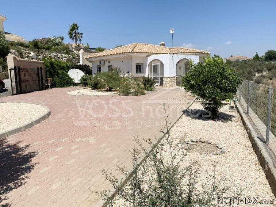 RESERVED/SALE AGREED 2023 & NEW & EXCLUSIVE LISTING TO VOSS.. - 5