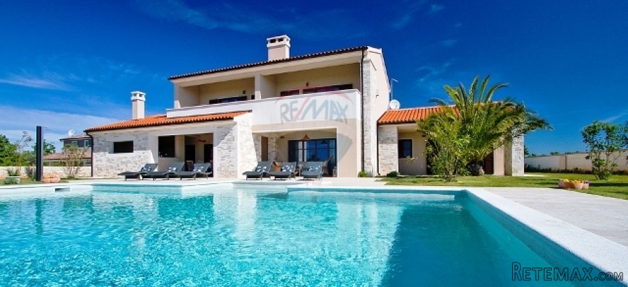 VRHUNSKA LUKSUZNA VILLA U PRIRODI