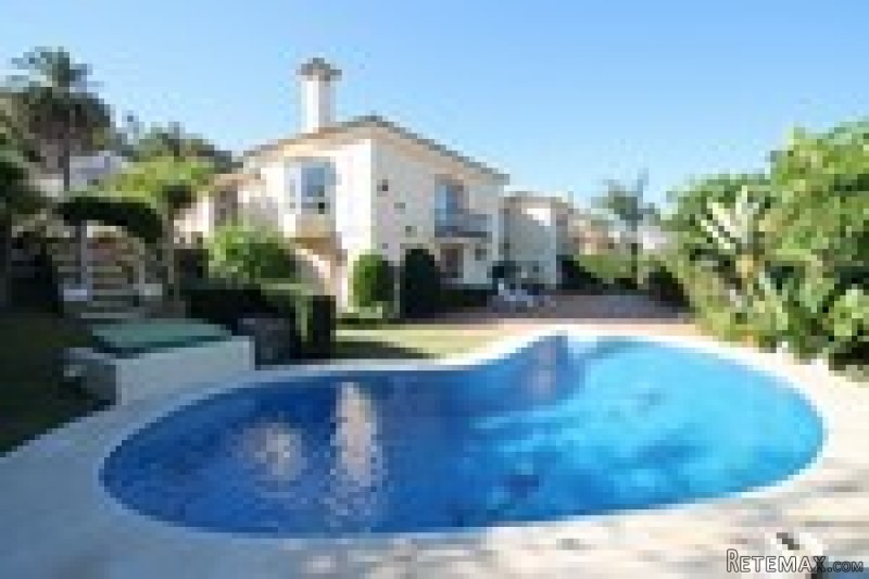 3 Bedrooms - Villa - Malaga - For Sale