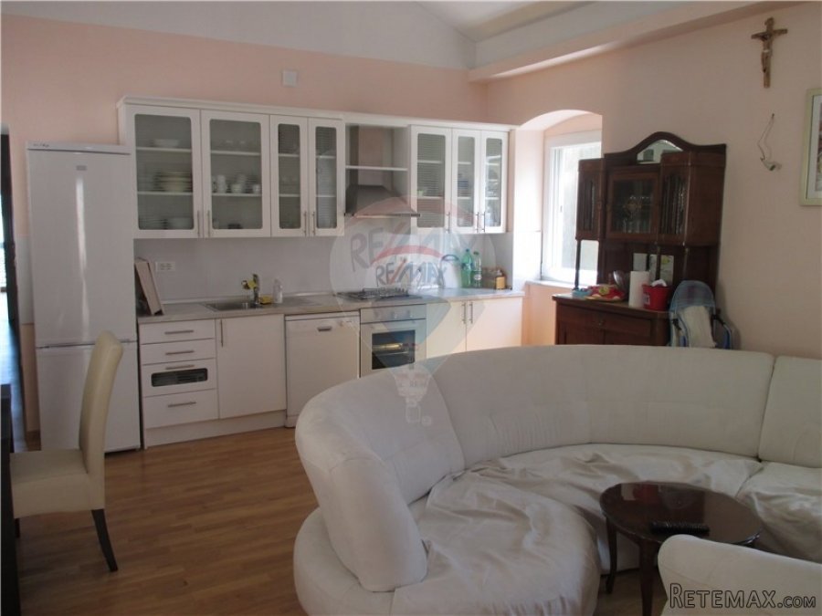 OPATIJA - VOLOSKO - STAN 92 m2 - NAJAM