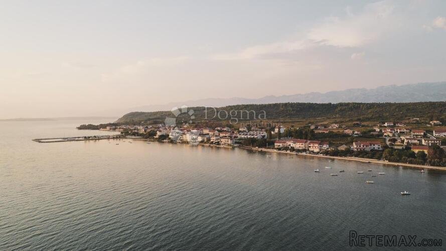 PRODAJE SE GRAĐEVINSKO ZEMLJIŠTE U LJUBAČU/RAŽANAC - 2