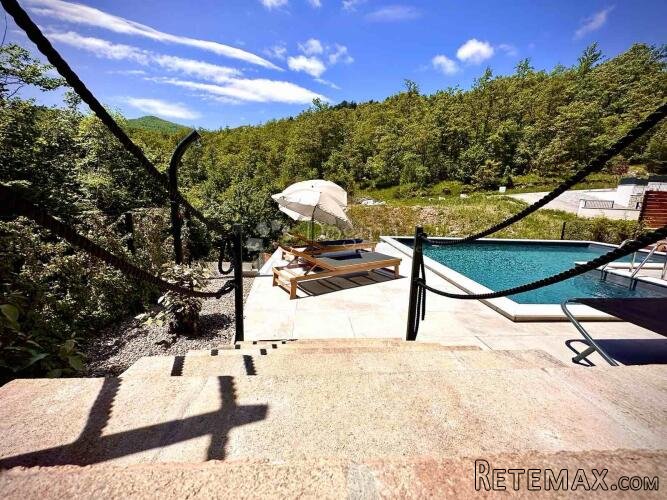 VEPRINAC – CHARMING STONE HOUSE WITH A POOL - 2