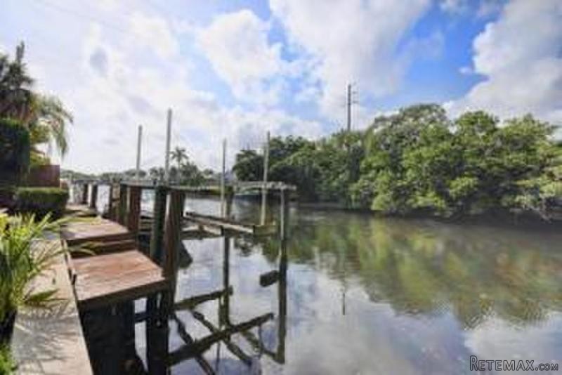701 Camino Gardens Lane, Boca Raton, FL..