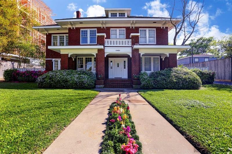 House Share For Sale: 1401 Castle Court..