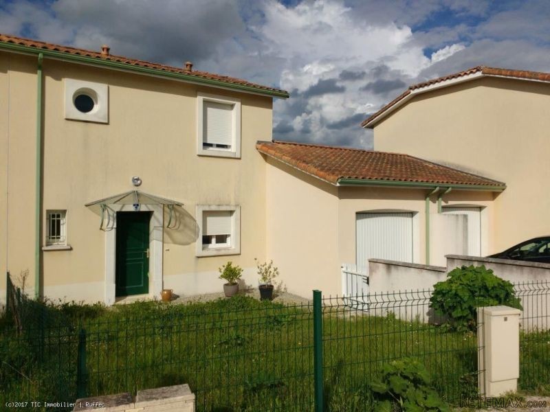 Two Bedroomed House In Ruffec - 2