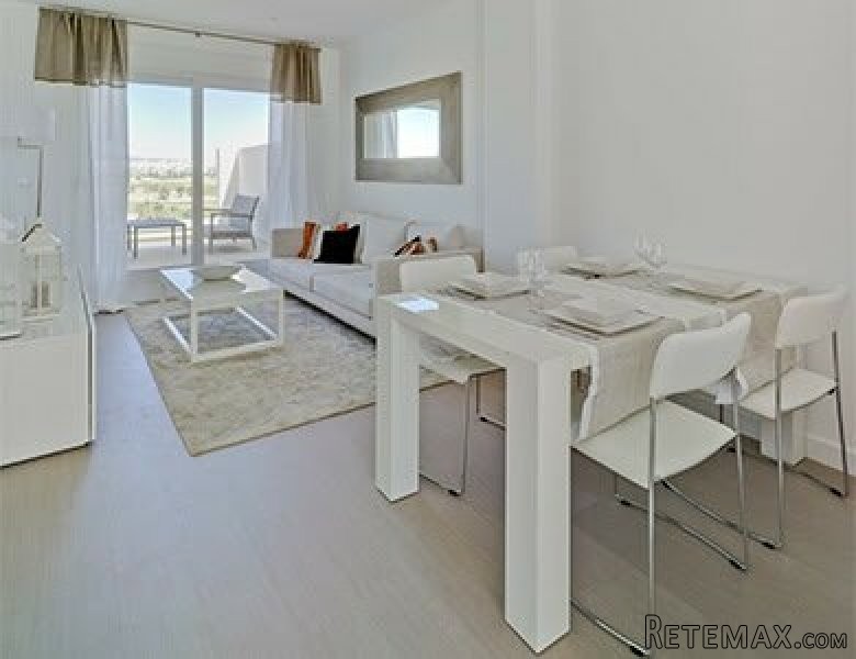 TOP FLOOR PENTHOUSE APARTMENT - 2